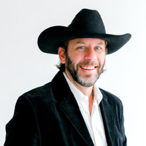 Dr. Dustin Derrick